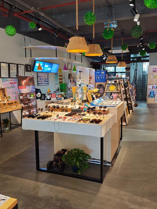 链动小铺发卡网，虚拟货架上的无声革命者