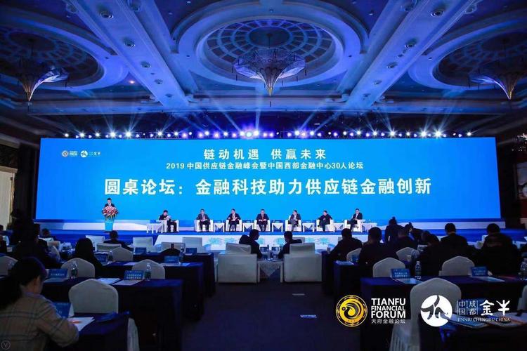 当发卡遇见链动，一场隐秘的金融攻防战正在上演